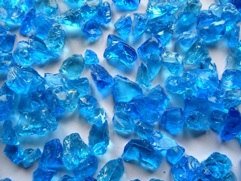 Glass stones ultramarine blue 9-12 mm